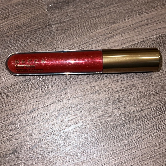 NIB NWT Becca Volcano Goddess Glow Gloss in Ruby Fire - Picture 4 of 6